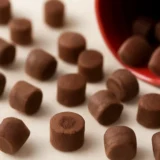チョコベビーの粒に星が入っている理由｜金太郎飴と同じ作り方